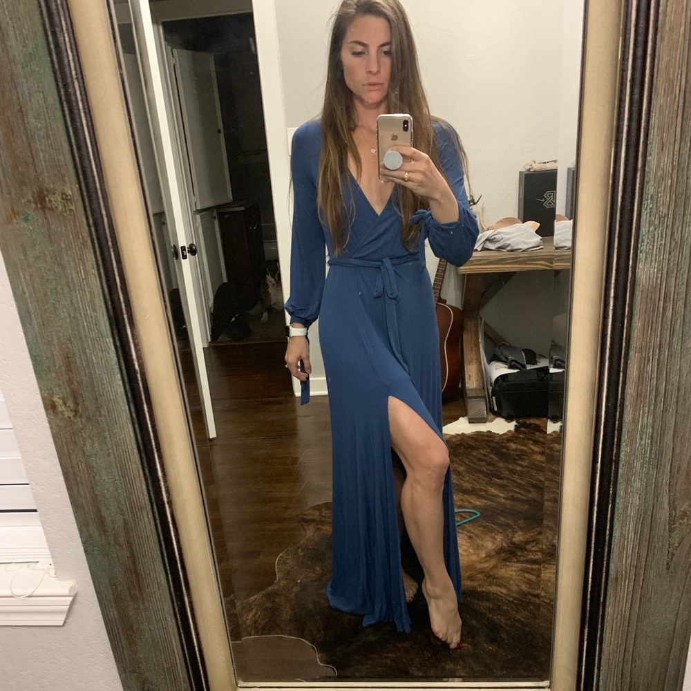 Lulus long sleeve maxi dress. Size small.